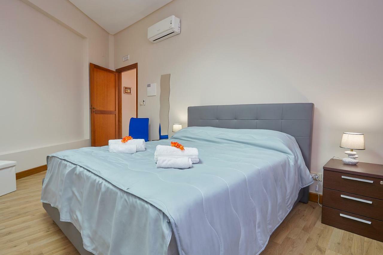 Sturzo 44 Bed & Breakfast ปาแลร์โม ภายนอก รูปภาพ